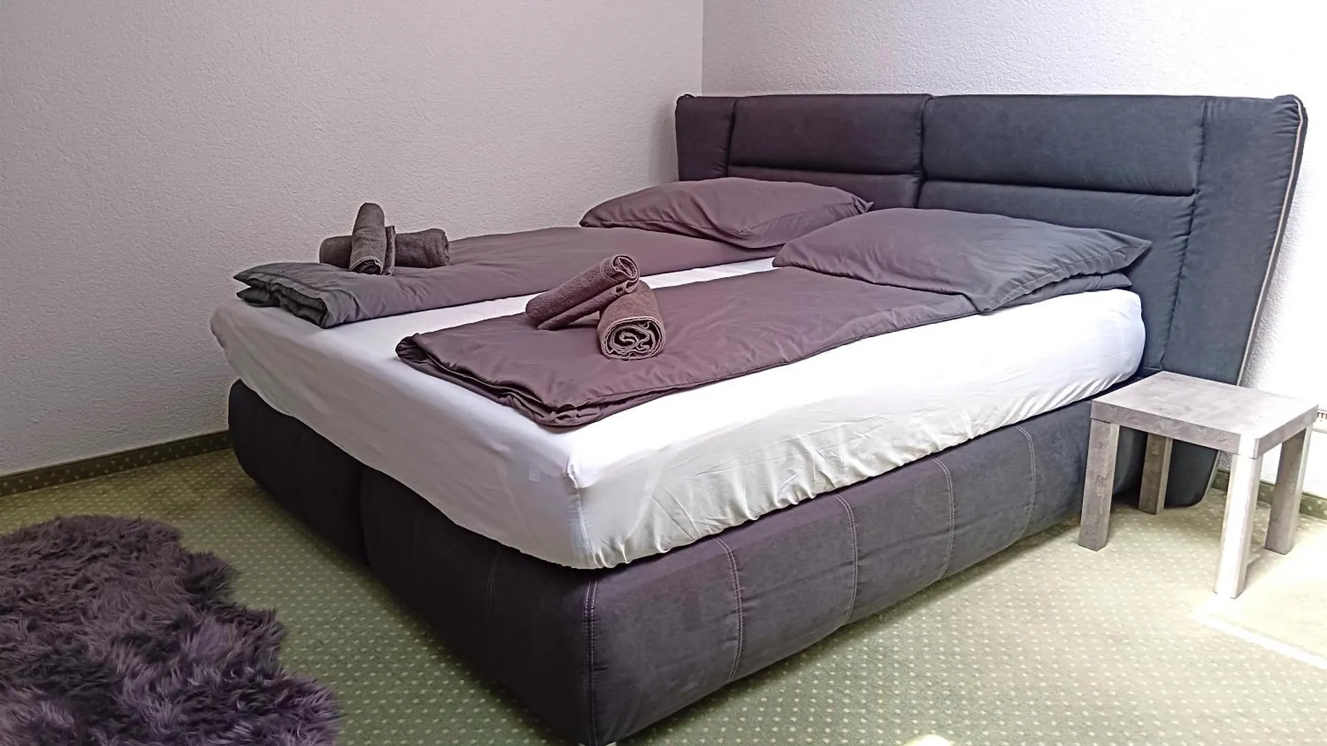 Charmante, Ruhige Wohnung In Innsbruck Österreich